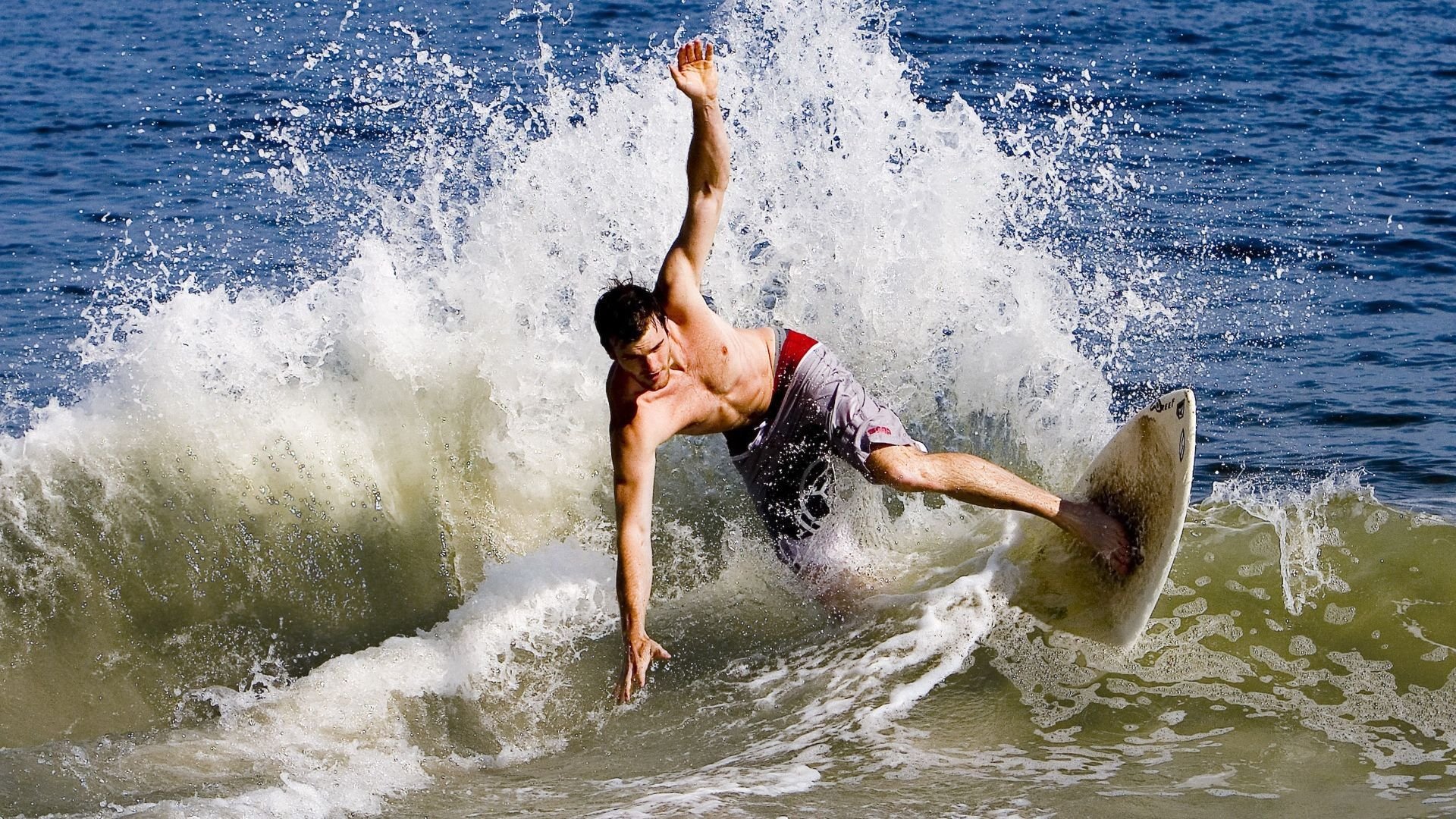 世界气枪射击电子靶邀请赛 一秒判分系统首次亮相大赛